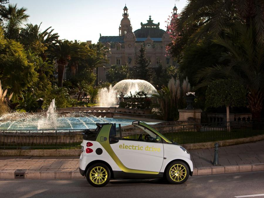  Smart ForTwo Electric Drive 2009 года  (фото 11 из 42)
